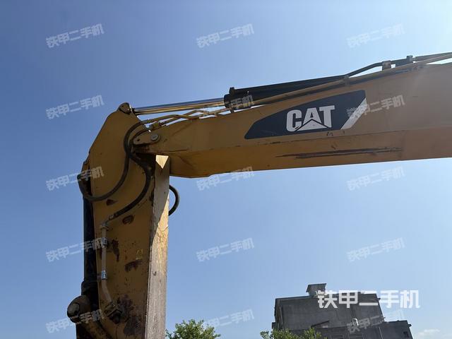 大臂油缸整體?豎拍（工作和回轉(zhuǎn)裝置）