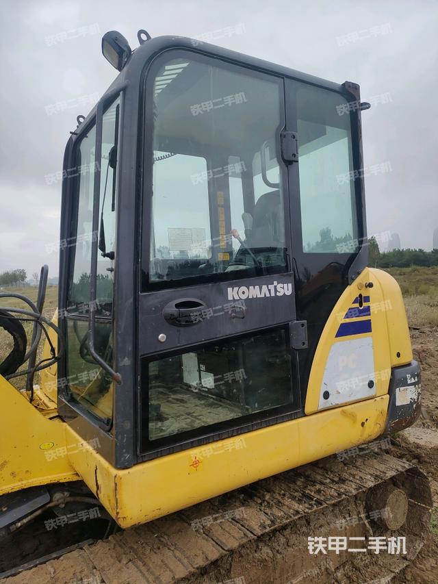 駕駛室整體（整機(jī)外觀）