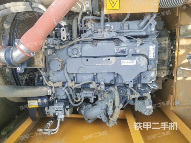 发动机室（上车部件）