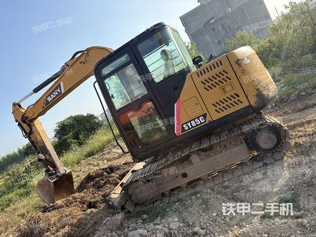 三一重工SY75C挖掘机