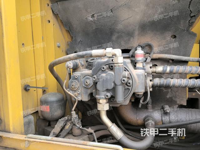 液压泵斜45 左（大件舱室）