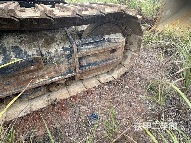 左侧履带整体 （行走机构）