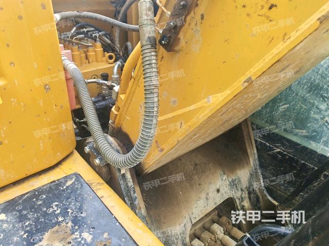 大臂根部 斜视（工作和回转装置）