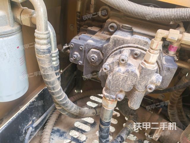 液压泵斜45 左（大件舱室）