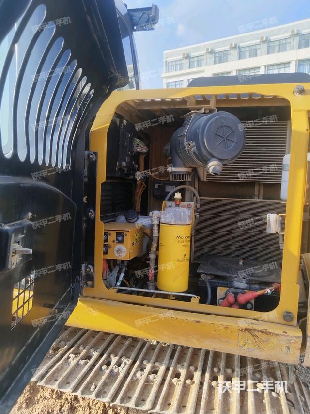 散熱器正面（大件艙室）