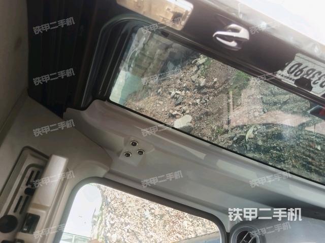 右側(cè)玻璃角標(biāo)（駕駛室部分）