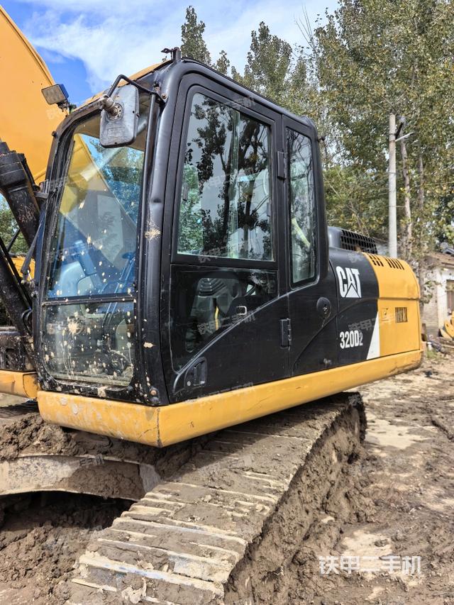 駕駛室整體（整機(jī)外觀）