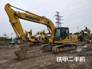 小松PC220-8M0挖掘机实拍图片