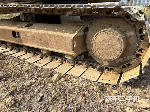 左侧履带整体 （行走机构）