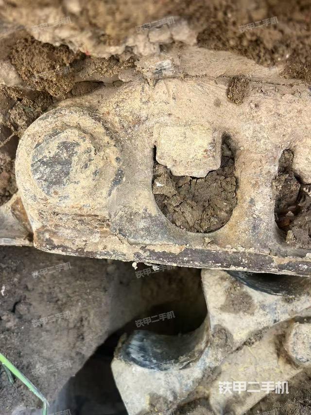 单侧履带整体（整机外观）