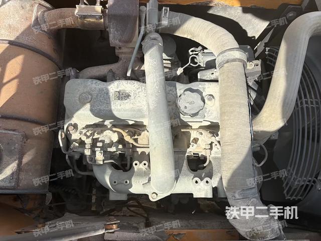 气门室盖螺丝特写（上车部件）