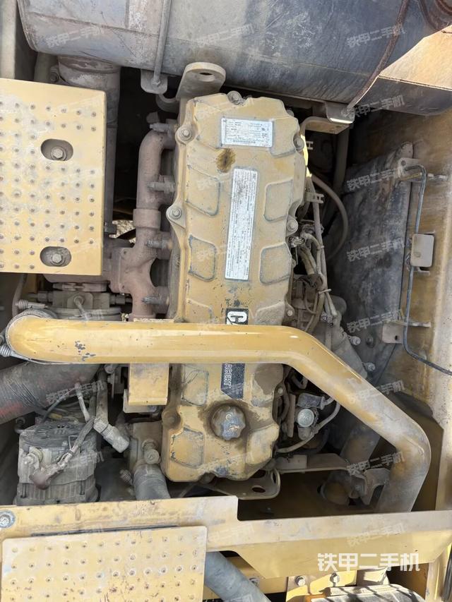 氣門室蓋螺絲特寫（上車部件）