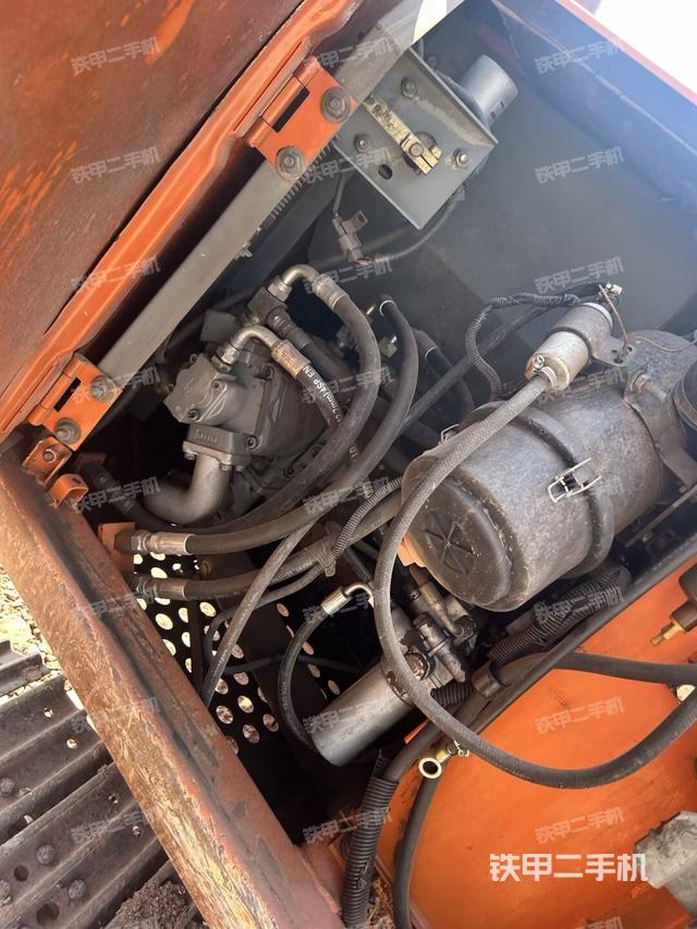 液壓泵室（大件艙室）