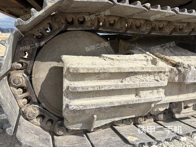 右侧行走马达盖板（行走机构）