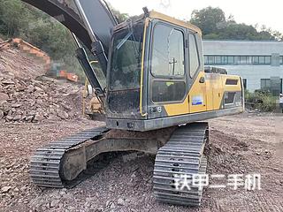沃尔沃EC200DAG挖掘机实拍图片
