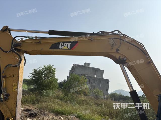 铲斗右后整体（工作和回转装置）