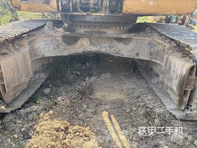 小臂整體右前（工作和回轉(zhuǎn)裝置）