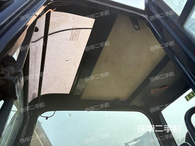 顶棚整体（驾驶室部分）