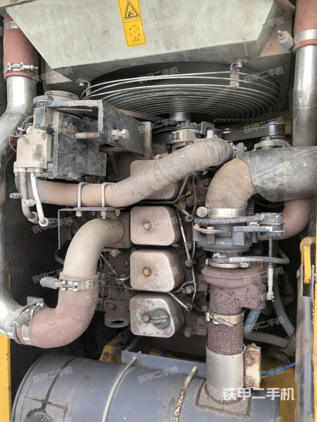 发动机室（上车部件）