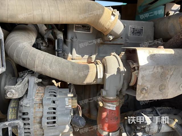 發(fā)動(dòng)機(jī)室（上車(chē)部件）