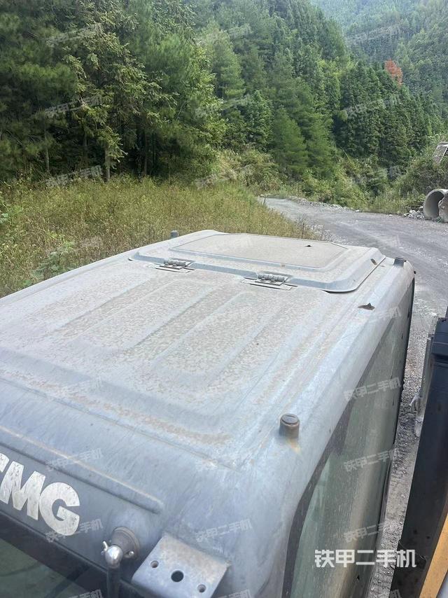 駕駛室頂部（整機(jī)外觀）