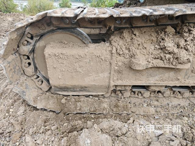 右導向輪（行走機構(gòu)）