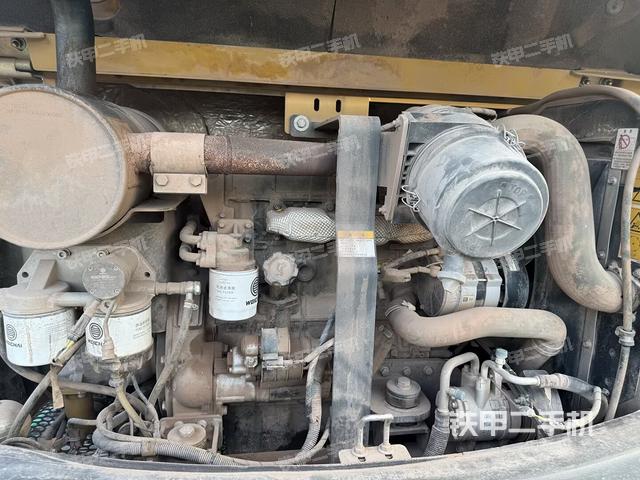 發(fā)動機(jī)室（上車部件）