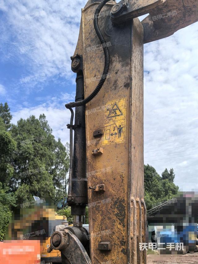 小臂整體左后（工作和回轉(zhuǎn)裝置）