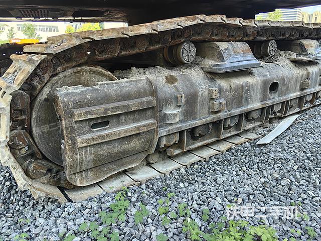 单侧履带整体（整机外观）