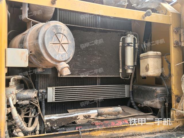 散熱器正面（大件艙室）