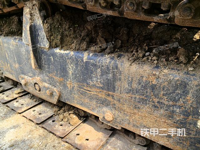 單側(cè)履帶整體（整機(jī)外觀）