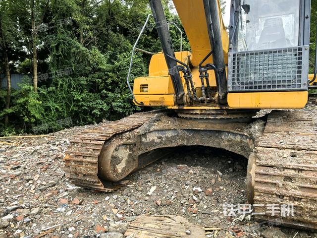 大臂油缸整體?豎拍（工作和回轉(zhuǎn)裝置）