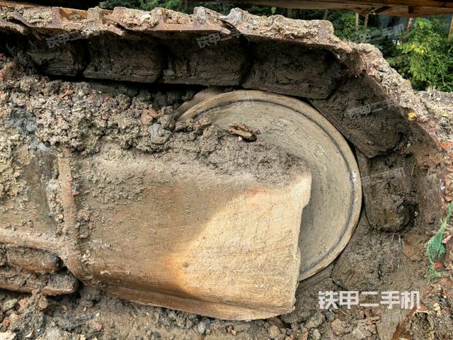 左導(dǎo)向輪（行走機(jī)構(gòu)）