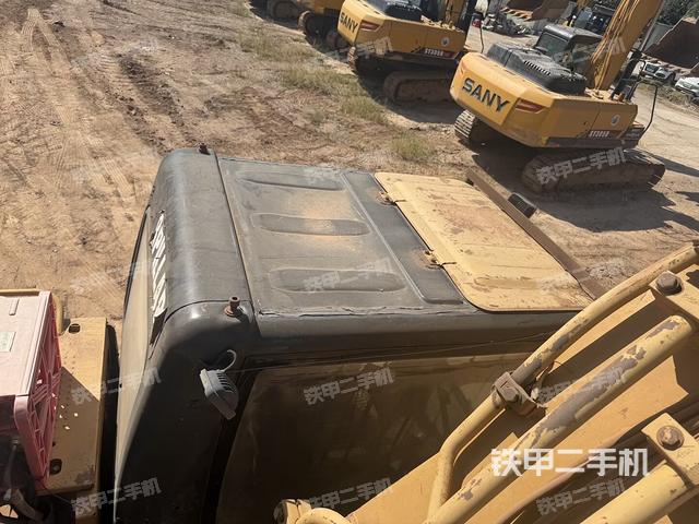 駕駛室頂部（整機(jī)外觀）