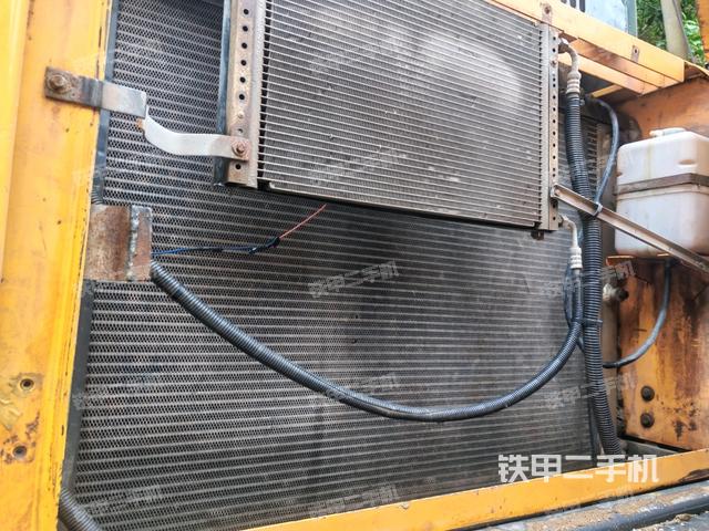 散熱器正面（大件艙室）