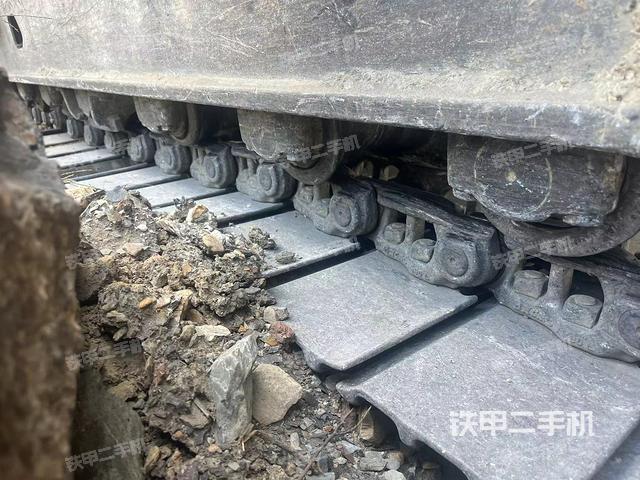 單側(cè)履帶整體（整機(jī)外觀）