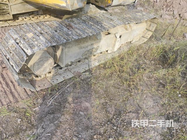 左側(cè)履帶整體?（行走機(jī)構(gòu)）