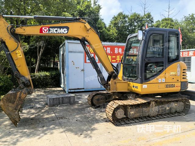 徐工XE60DA挖掘機(jī)