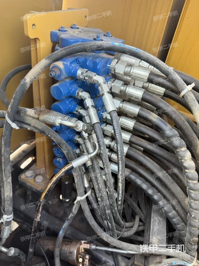 分配閥（上車部件）