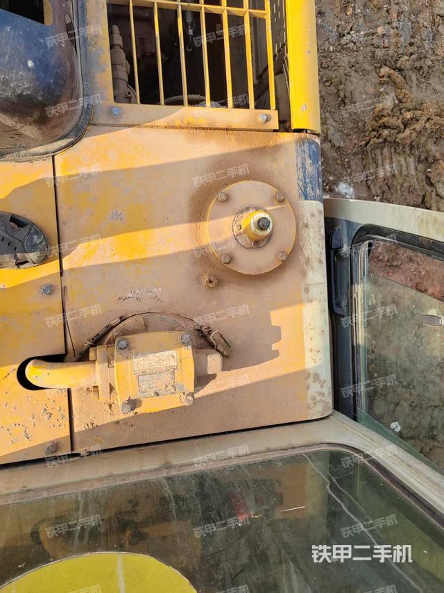 單側履帶整體（整機外觀）