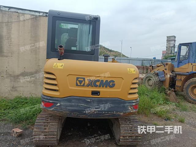 驾驶室顶部（整机外观）