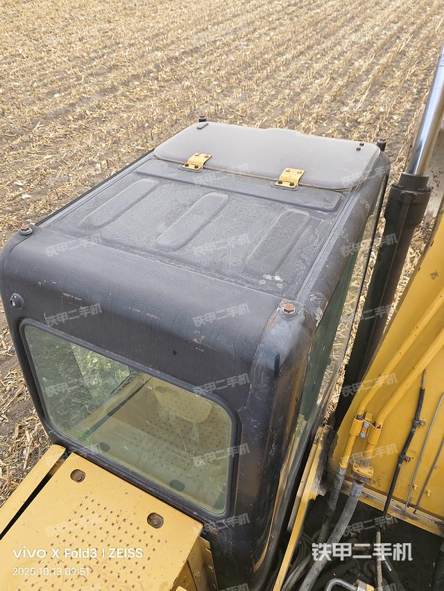 驾驶室顶部（整机外观）