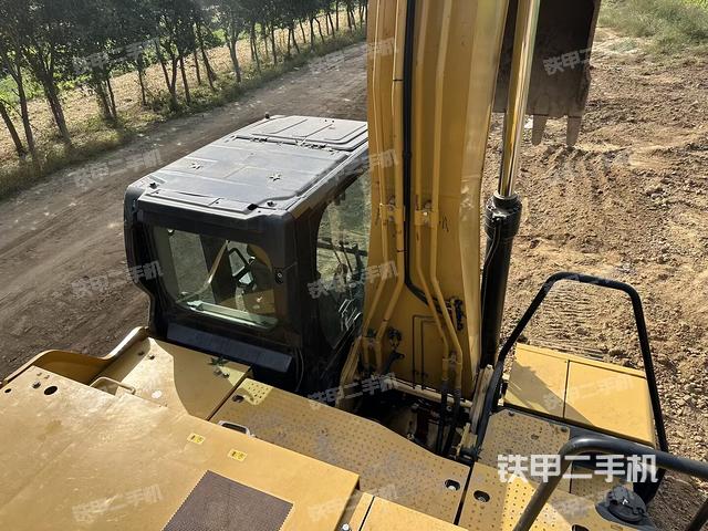 駕駛室頂部（整機(jī)外觀）