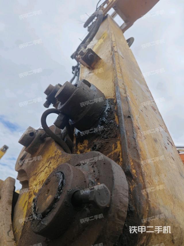 小臂整體左后（工作和回轉(zhuǎn)裝置）