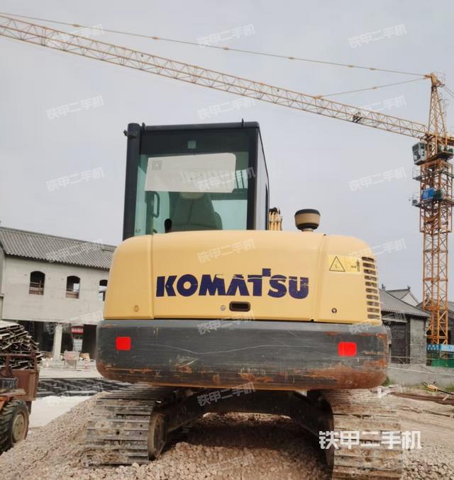 驾驶室顶部（整机外观）