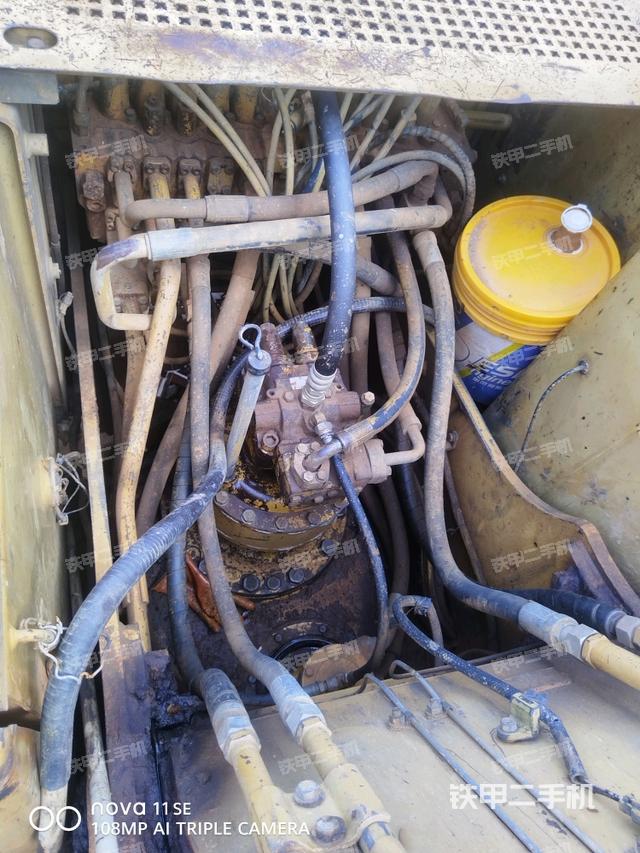 回轉(zhuǎn)馬達（上車部件）