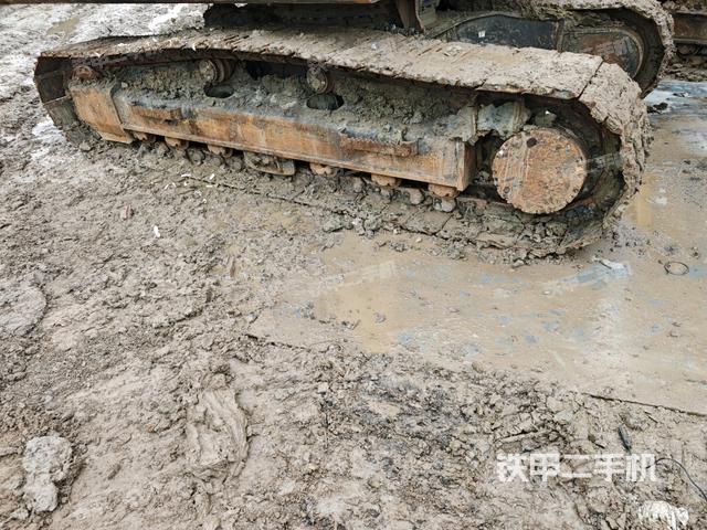 左側(cè)履帶整體?（行走機構(gòu)）