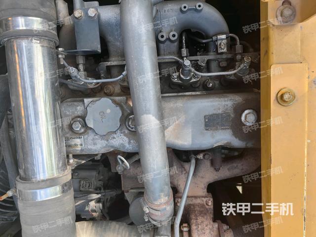 發(fā)動(dòng)機(jī)室（上車部件）