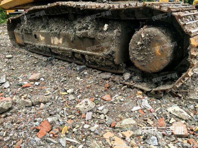 右側(cè)履帶整體（行走機(jī)構(gòu)）