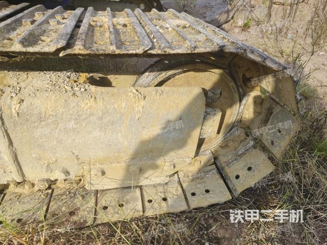 左導(dǎo)向輪（行走機(jī)構(gòu)）